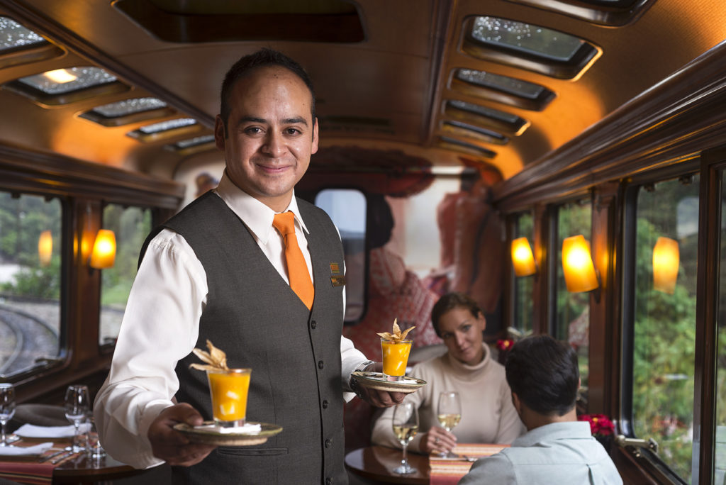 First-Class-Service-2-1024x684 First-Class-Service-2-1024x684